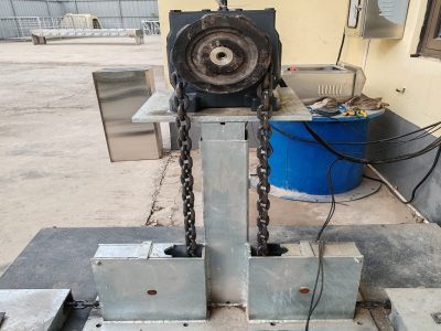 自動(dòng)清糞機(jī)會(huì)讓你的牛場變?cè)悖?></div>
								</a></li>
														<li id=